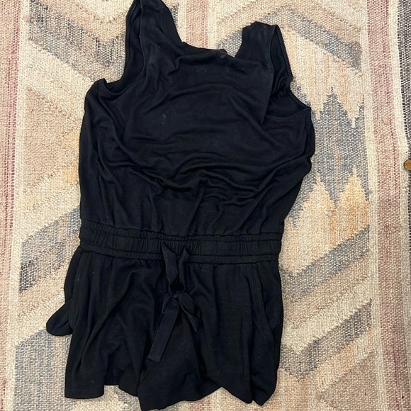 Aritzia Wilfred Free Izabel Romper - black size Small - Picture 2 of 5